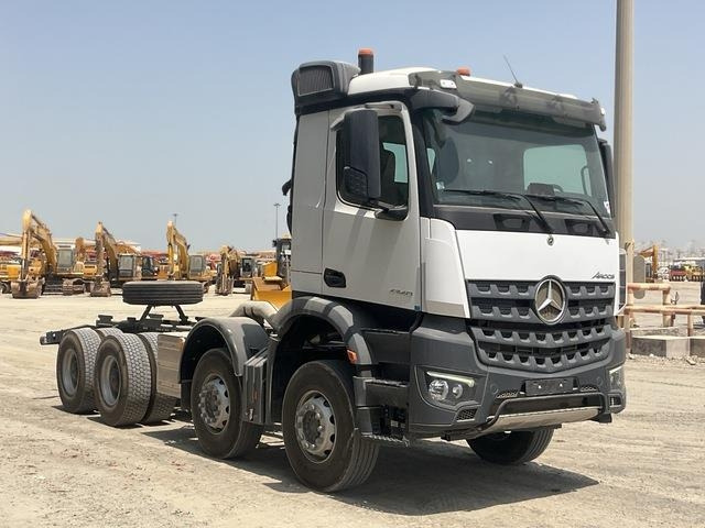 Mercedes-Benz Arocs 4240 - Xe tải khung gầm: hình 4 Mercedes-Benz Arocs 4240 - Xe tải khung gầm: hình 4
