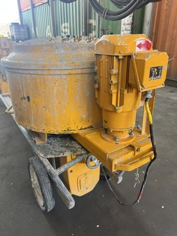 Putzmeister S5 EV TM - Xe bơm bê tông: hình 3 Putzmeister S5 EV TM - Xe bơm bê tông: hình 3