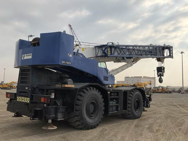 Tadano GR700EX - Cẩu địa hình: hình 3 Tadano GR700EX - Cẩu địa hình: hình 3