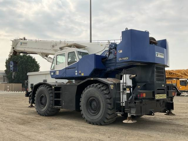 Tadano GR700EX - Cẩu địa hình: hình 2 Tadano GR700EX - Cẩu địa hình: hình 2