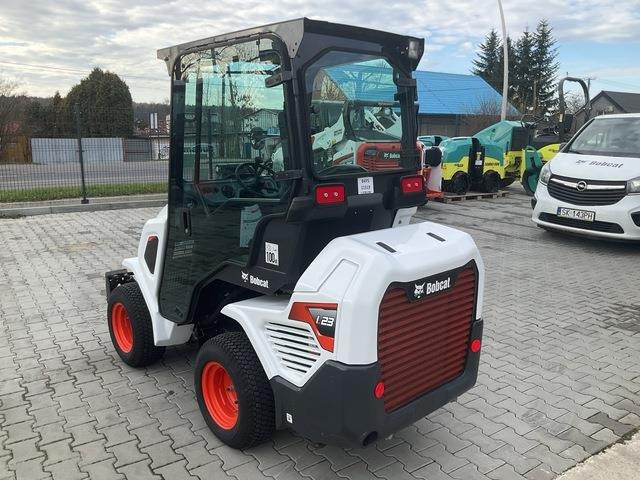 Bobcat L23 - Máy xúc lật bánh lốp: hình 2 Bobcat L23 - Máy xúc lật bánh lốp: hình 2