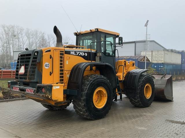 Hyundai HL770-9 - Máy xúc lật bánh lốp: hình 3 Hyundai HL770-9 - Máy xúc lật bánh lốp: hình 3