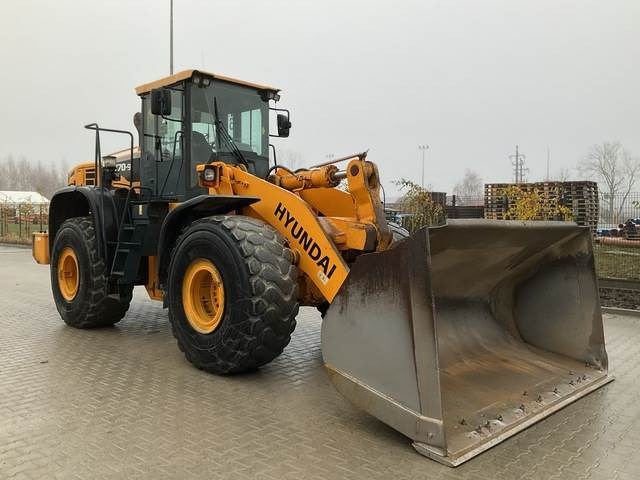 Hyundai HL770-9 - Máy xúc lật bánh lốp: hình 4 Hyundai HL770-9 - Máy xúc lật bánh lốp: hình 4