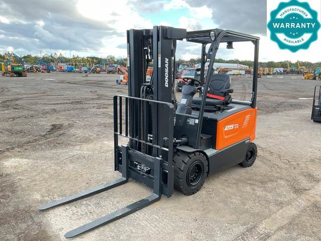 Doosan B25X-7 PLUS - Xe nâng điện: hình 1 Doosan B25X-7 PLUS - Xe nâng điện: hình 1