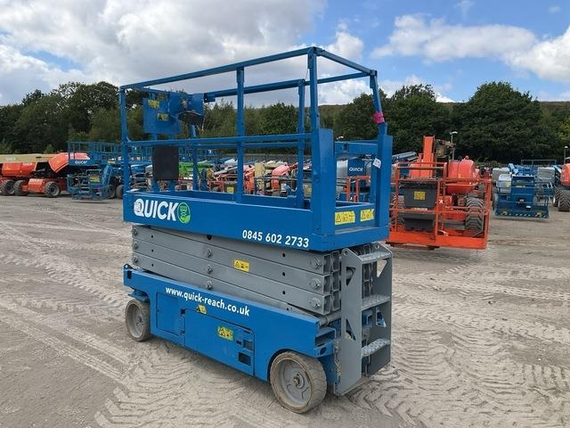 Genie GS2632 - Máy nâng người hình kéo: hình 2 Genie GS2632 - Máy nâng người hình kéo: hình 2