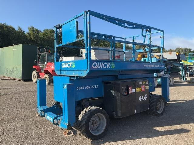 Genie GS2669RT - Máy nâng người hình kéo: hình 1 Genie GS2669RT - Máy nâng người hình kéo: hình 1