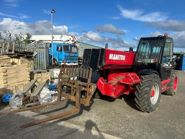 Manitou MT1435 - Xe nhấc hình viễn vọng kính: hình 1 Manitou MT1435 - Xe nhấc hình viễn vọng kính: hình 1