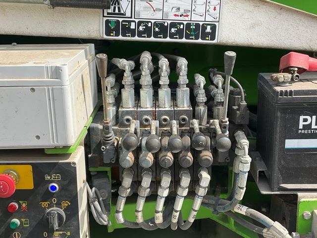 Xe nâng người nhiều khớp nối Niftylift HR21: hình 24
