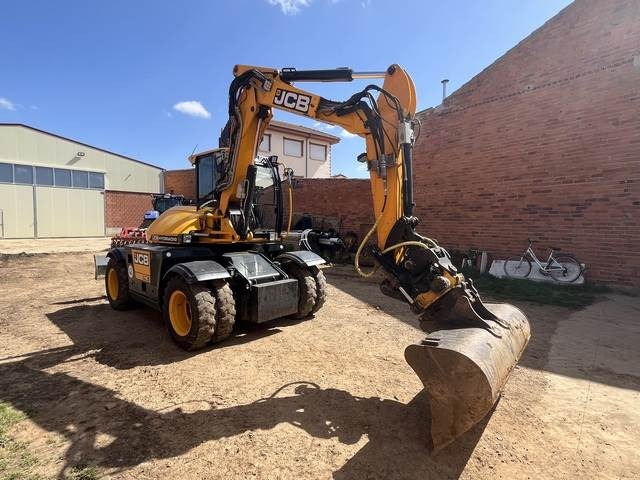 JCB HD110WTT4 - Máy xúc bánh lốp: hình 4 JCB HD110WTT4 - Máy xúc bánh lốp: hình 4