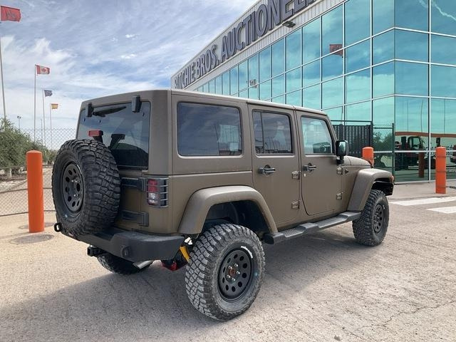 Jeep Wrangler JK Command - Xe hơi: hình 3 Jeep Wrangler JK Command - Xe hơi: hình 3