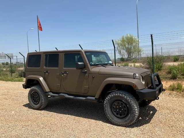 Jeep Wrangler JK Command - Xe hơi: hình 4 Jeep Wrangler JK Command - Xe hơi: hình 4