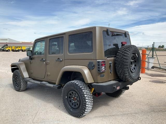 Jeep Wrangler JK Command - Xe hơi: hình 2 Jeep Wrangler JK Command - Xe hơi: hình 2