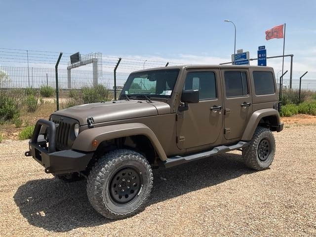 Jeep Wrangler JK Command - Xe hơi: hình 1 Jeep Wrangler JK Command - Xe hơi: hình 1