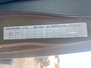 Jeep Wrangler JK Command - Xe hơi: hình 5 Jeep Wrangler JK Command - Xe hơi: hình 5