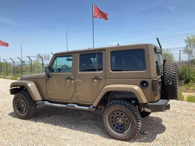 Jeep Wrangler JK Command - Xe hơi: hình 2 Jeep Wrangler JK Command - Xe hơi: hình 2