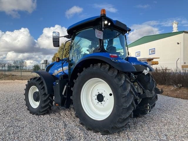New Holland T6.145 - Máy cày: hình 2 New Holland T6.145 - Máy cày: hình 2