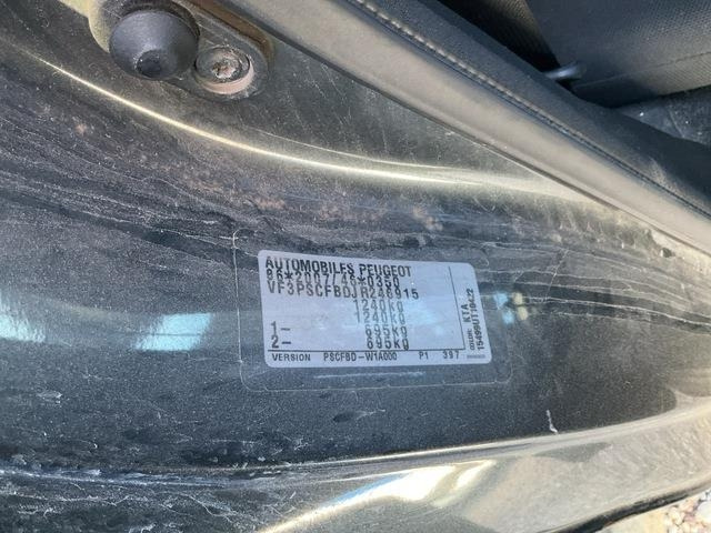 Peugeot 108 - Xe hơi: hình 5 Peugeot 108 - Xe hơi: hình 5