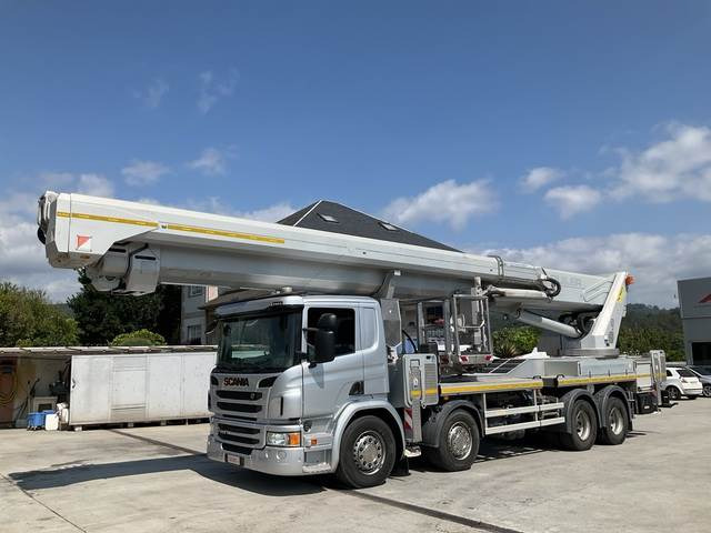Scania P410LB - Nền bục trên không gắn trên xe tải: hình 1 Scania P410LB - Nền bục trên không gắn trên xe tải: hình 1