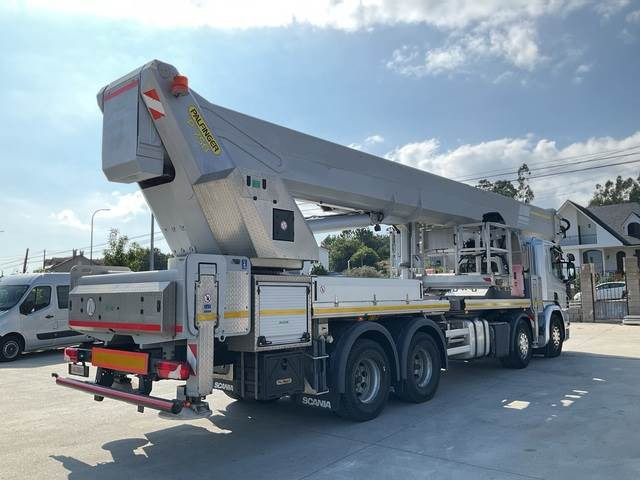 Scania P410LB - Nền bục trên không gắn trên xe tải: hình 3 Scania P410LB - Nền bục trên không gắn trên xe tải: hình 3