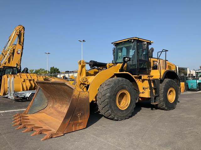 CAT 966M - Máy xúc lật bánh lốp: hình 1 CAT 966M - Máy xúc lật bánh lốp: hình 1