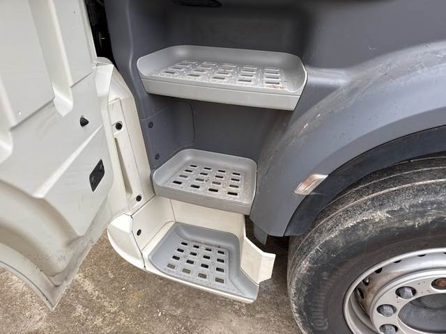 Xe chở container/ Xe tải hoán đổi thân DAF XF450: hình 22