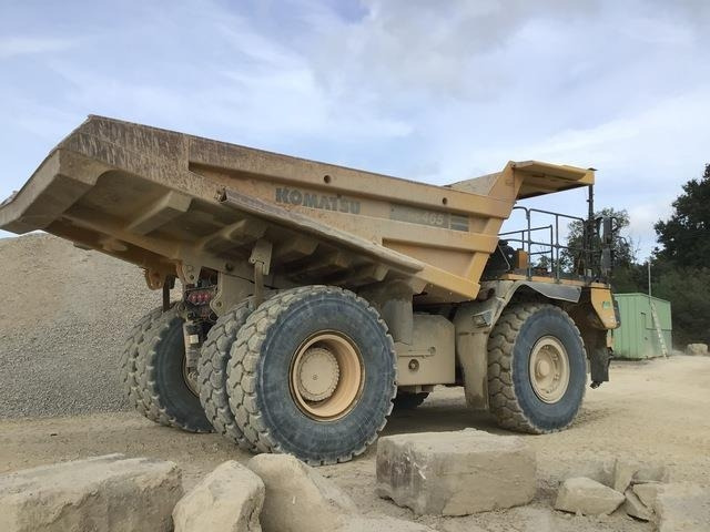 Komatsu HD465-8EO - Xe ben cứng/ Xe chở đá: hình 3 Komatsu HD465-8EO - Xe ben cứng/ Xe chở đá: hình 3
