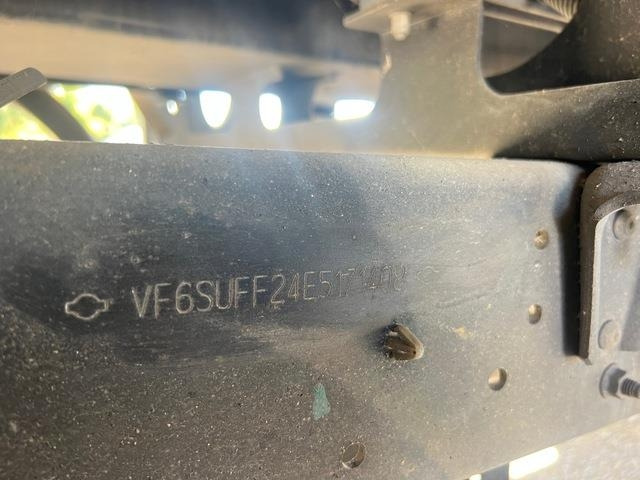 Renault Maxity 120DXI - Nền bục trên không gắn trên xe tải: hình 5 Renault Maxity 120DXI - Nền bục trên không gắn trên xe tải: hình 5