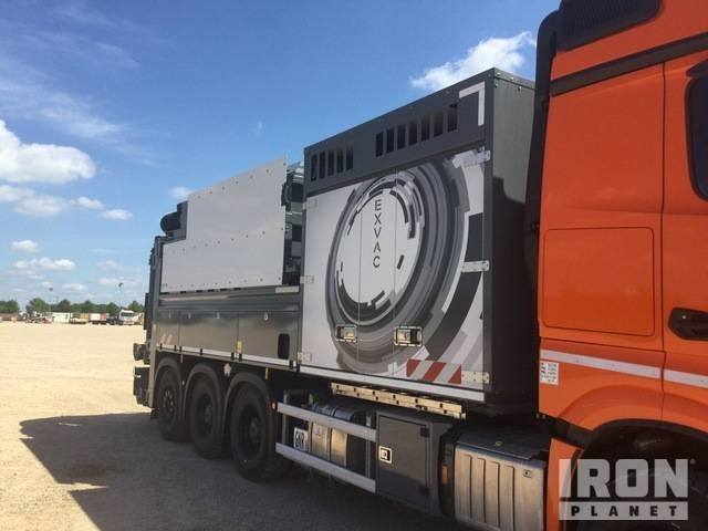 Rivard - Mercedes-Benz EXVAC - Arocs 3253 8x4 - Xe tải chân không: hình 5 Rivard - Mercedes-Benz EXVAC - Arocs 3253 8x4 - Xe tải chân không: hình 5