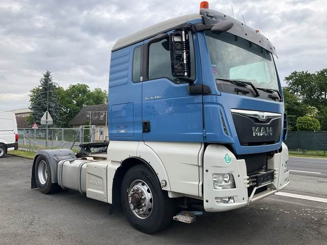 MAN TGX18.440 - Xe đầu kéo: hình 4 MAN TGX18.440 - Xe đầu kéo: hình 4