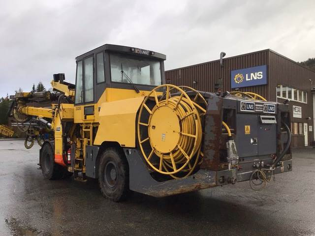 Atlas Copco XE3C - Máy móc đào mỏ: hình 2 Atlas Copco XE3C - Máy móc đào mỏ: hình 2