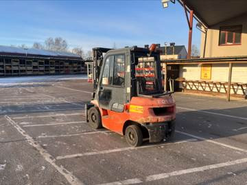 Toyota 02-7FDF25 - Xe nâng diesel: hình 2 Toyota 02-7FDF25 - Xe nâng diesel: hình 2