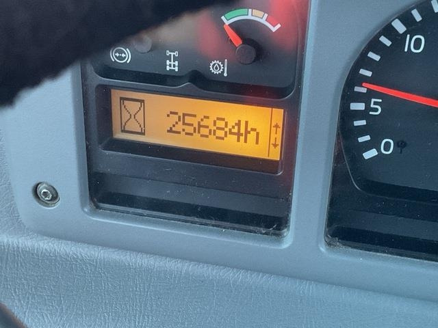 Xe ben đổ có khớp nối Volvo A40E: hình 7 Xe ben đổ có khớp nối Volvo A40E: hình 7