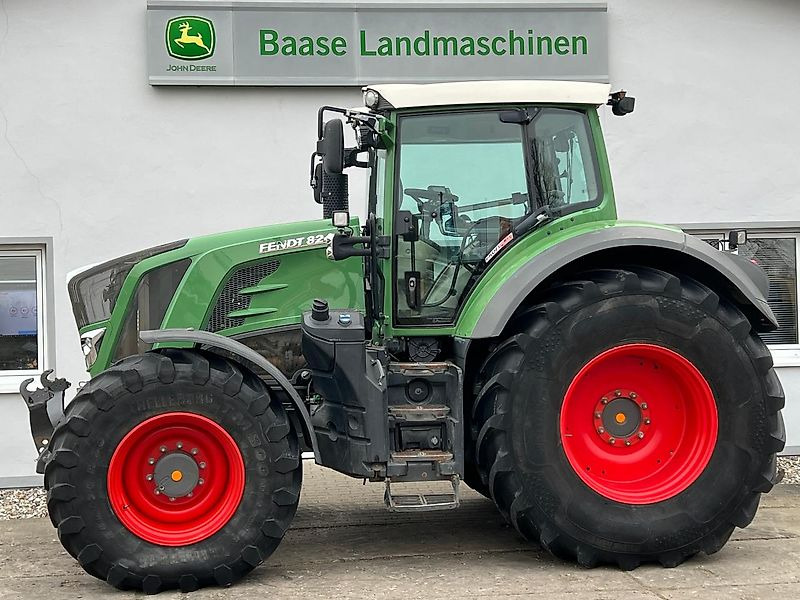 Fendt 824 Vario Profi Plus - Máy cày: hình 1 Fendt 824 Vario Profi Plus - Máy cày: hình 1