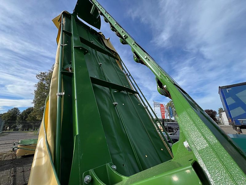 Krone EasyCut R360 - Máy cắt cỏ: hình 4 Krone EasyCut R360 - Máy cắt cỏ: hình 4