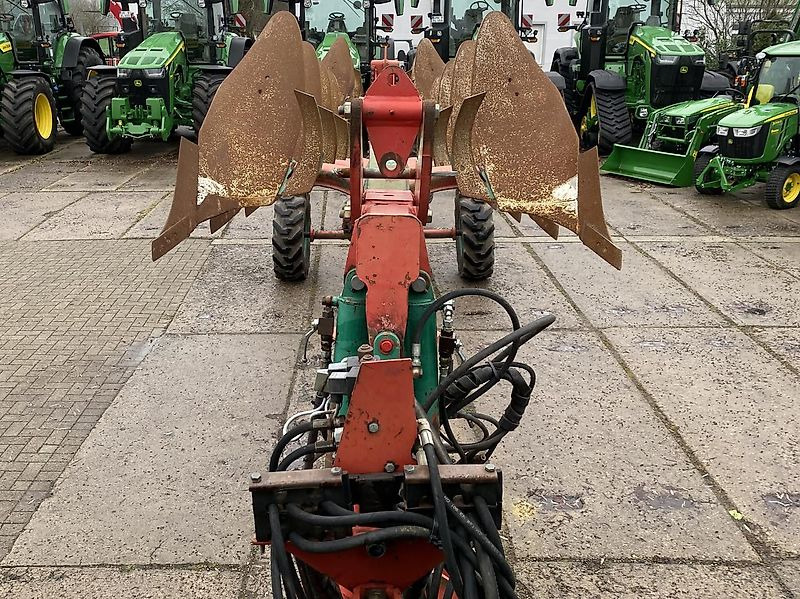 Cho thuê  Kverneland PW-100-9 Karrenpflug 7Schar Kverneland PW-100-9 Karrenpflug 7Schar: hình 7 Cho thuê  Kverneland PW-100-9 Karrenpflug 7Schar Kverneland PW-100-9 Karrenpflug 7Schar: hình 7