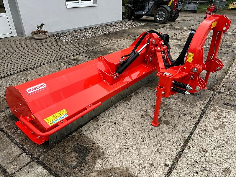 Maschio Giraffa XXL 260 NEU - Dàn băm cỏ địa hình nghiêng: hình 2 Maschio Giraffa XXL 260 NEU - Dàn băm cỏ địa hình nghiêng: hình 2