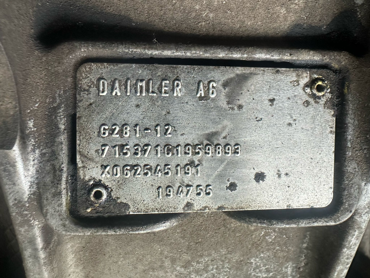 Mercedes G281-12 - Hộp số: hình 4 Mercedes G281-12 - Hộp số: hình 4