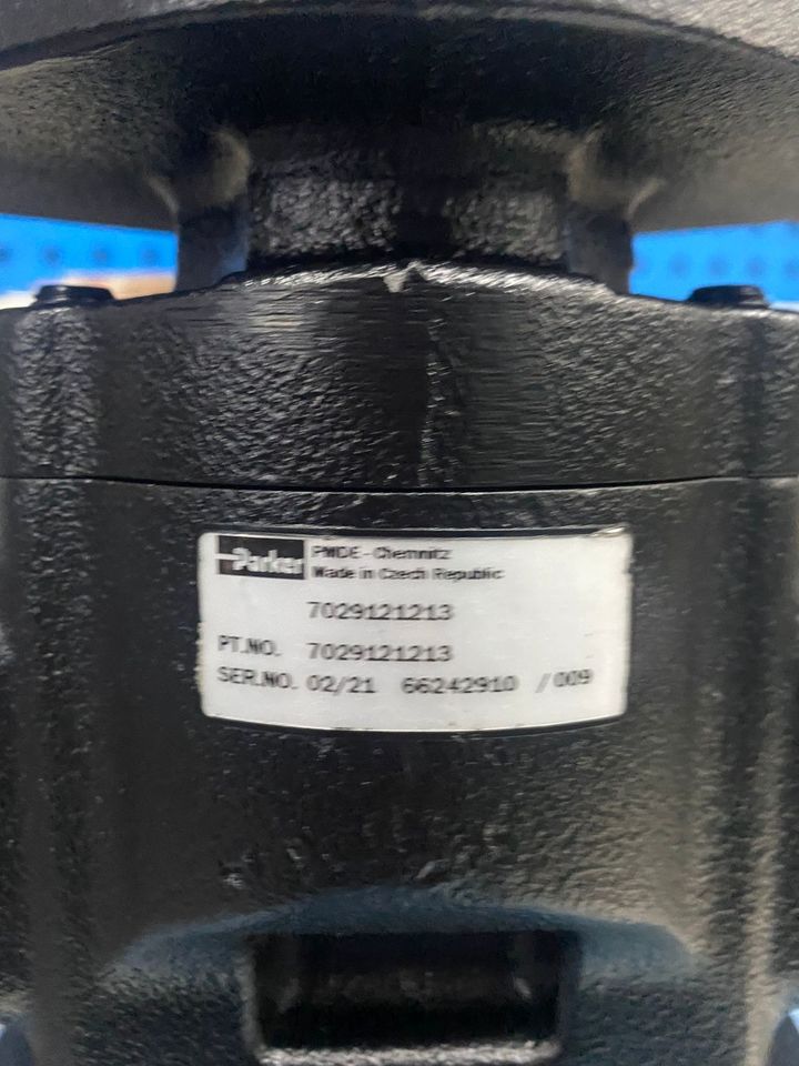 PARKER 7029121213 - Bơm thủy lực cho Máy móc xây dựng: hình 2 PARKER 7029121213 - Bơm thủy lực cho Máy móc xây dựng: hình 2