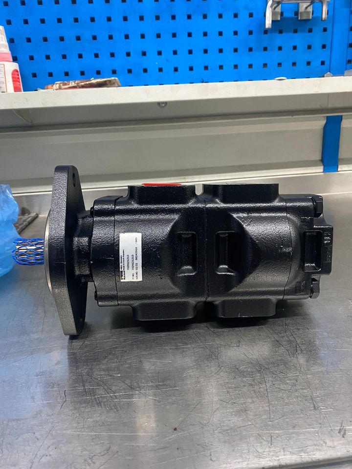 PARKER 7029121213 - Bơm thủy lực cho Máy móc xây dựng: hình 1 PARKER 7029121213 - Bơm thủy lực cho Máy móc xây dựng: hình 1