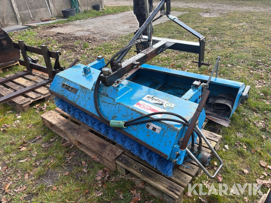 Kost med opsamler Fricke landmaschinen FKM 151 - Trang thiết bị vườn: hình 4 Kost med opsamler Fricke landmaschinen FKM 151 - Trang thiết bị vườn: hình 4