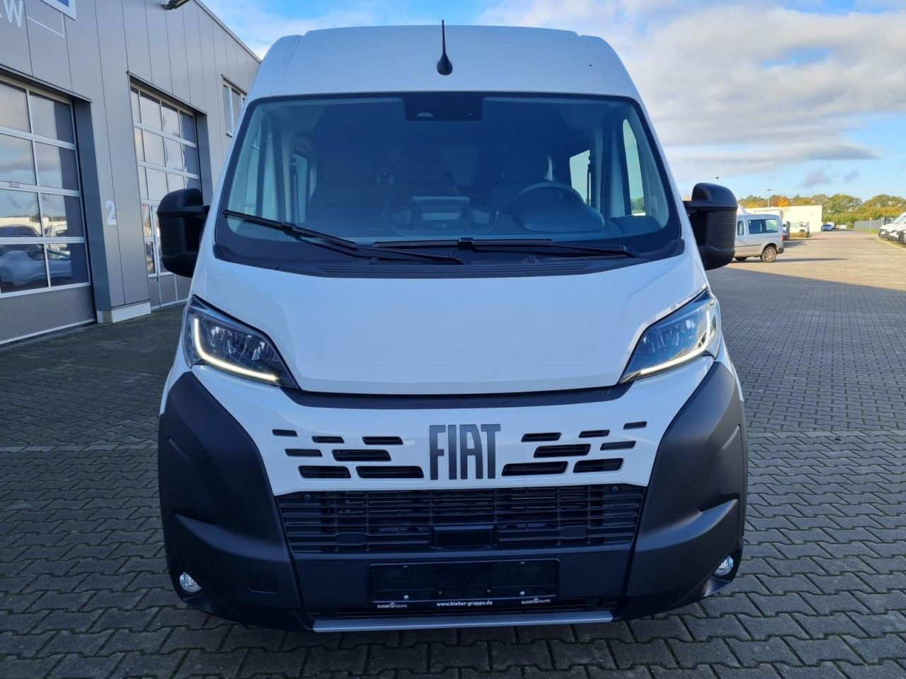 Fiat Ducato 35 Kasten Doka 6-Sitze L3H2 AG KLIMA Navi - Xe van chở hàng, Xe tải van: hình 2 Fiat Ducato 35 Kasten Doka 6-Sitze L3H2 AG KLIMA Navi - Xe van chở hàng, Xe tải van: hình 2