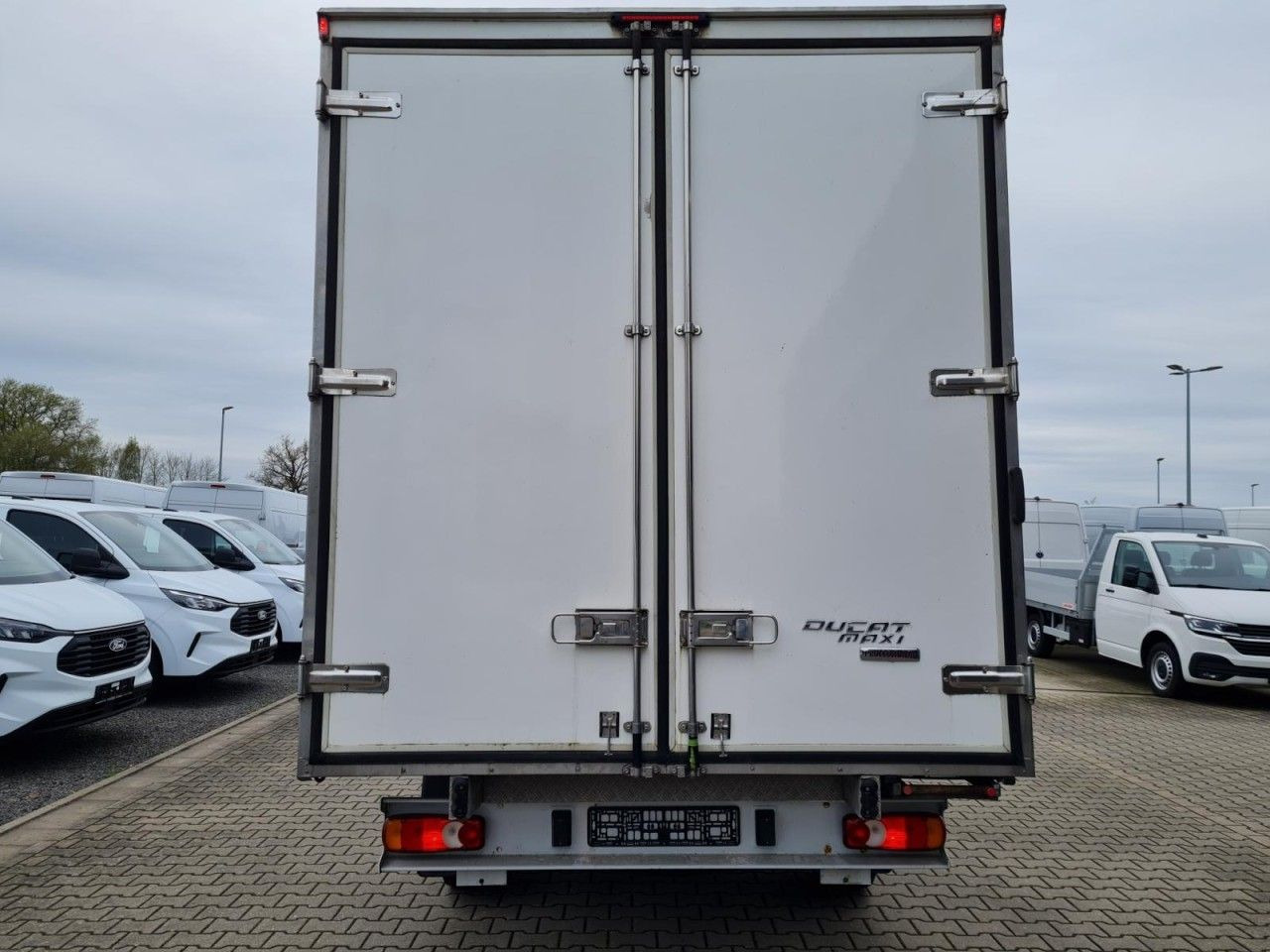 Fiat Ducato 35 Koffer 150 maxi Multijet Klima - Xe tải nhỏ thùng kín: hình 5 Fiat Ducato 35 Koffer 150 maxi Multijet Klima - Xe tải nhỏ thùng kín: hình 5