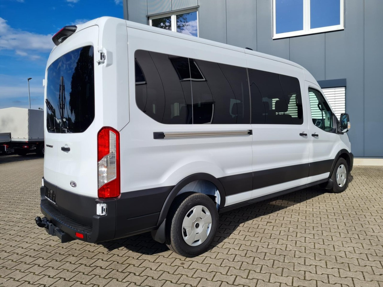 Ford Transit 350 Kombi TDCi L3 Trend 9 Sitzer AUTOMATIK - Xe bus mini, Xe van chở khách: hình 4 Ford Transit 350 Kombi TDCi L3 Trend 9 Sitzer AUTOMATIK - Xe bus mini, Xe van chở khách: hình 4