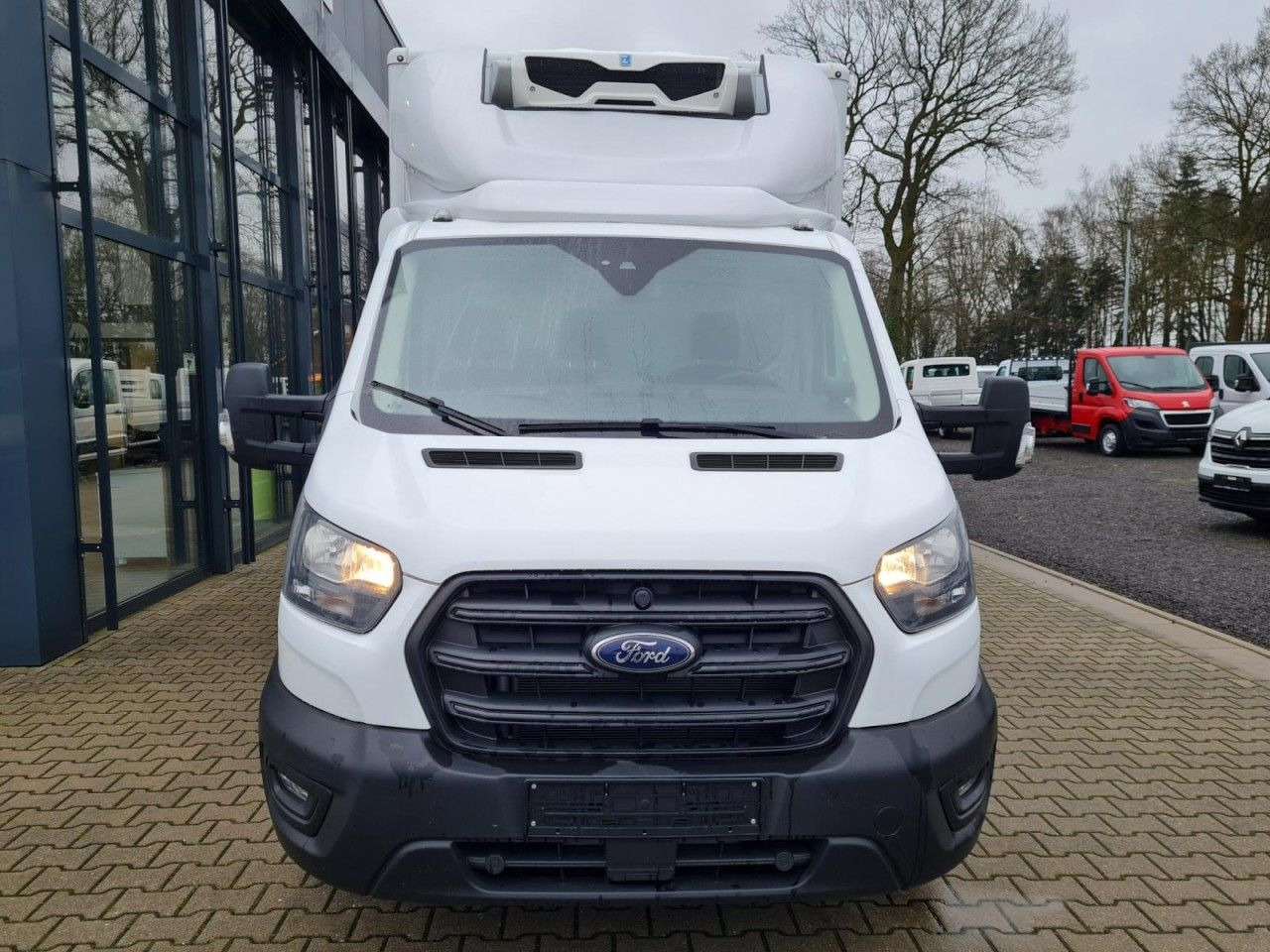 Ford Transit 350 Kühlkoffer STAND+FAHRKÜHLUNG TREND Ford Transit 350 Kühlkoffer STAND+FAHRKÜHLUNG TREND - Xe van đông lạnh: hình 2 Ford Transit 350 Kühlkoffer STAND+FAHRKÜHLUNG TREND Ford Transit 350 Kühlkoffer STAND+FAHRKÜHLUNG TREND - Xe van đông lạnh: hình 2