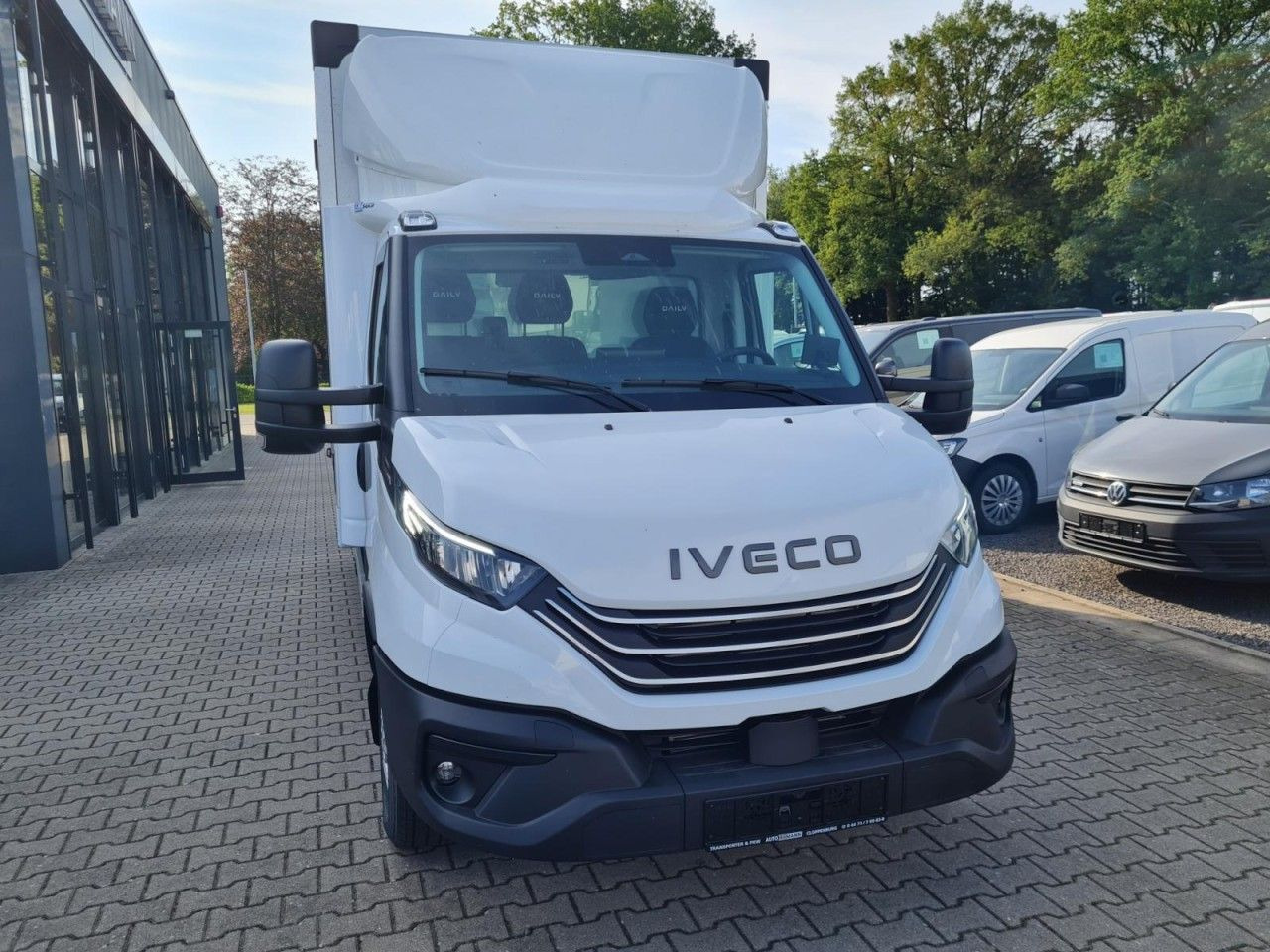 Iveco 35S 18 3.0 Koffer Hi Matic LM KLIMA KAMERA Navig - Xe tải nhỏ thùng kín: hình 2 Iveco 35S 18 3.0 Koffer Hi Matic LM KLIMA KAMERA Navig - Xe tải nhỏ thùng kín: hình 2