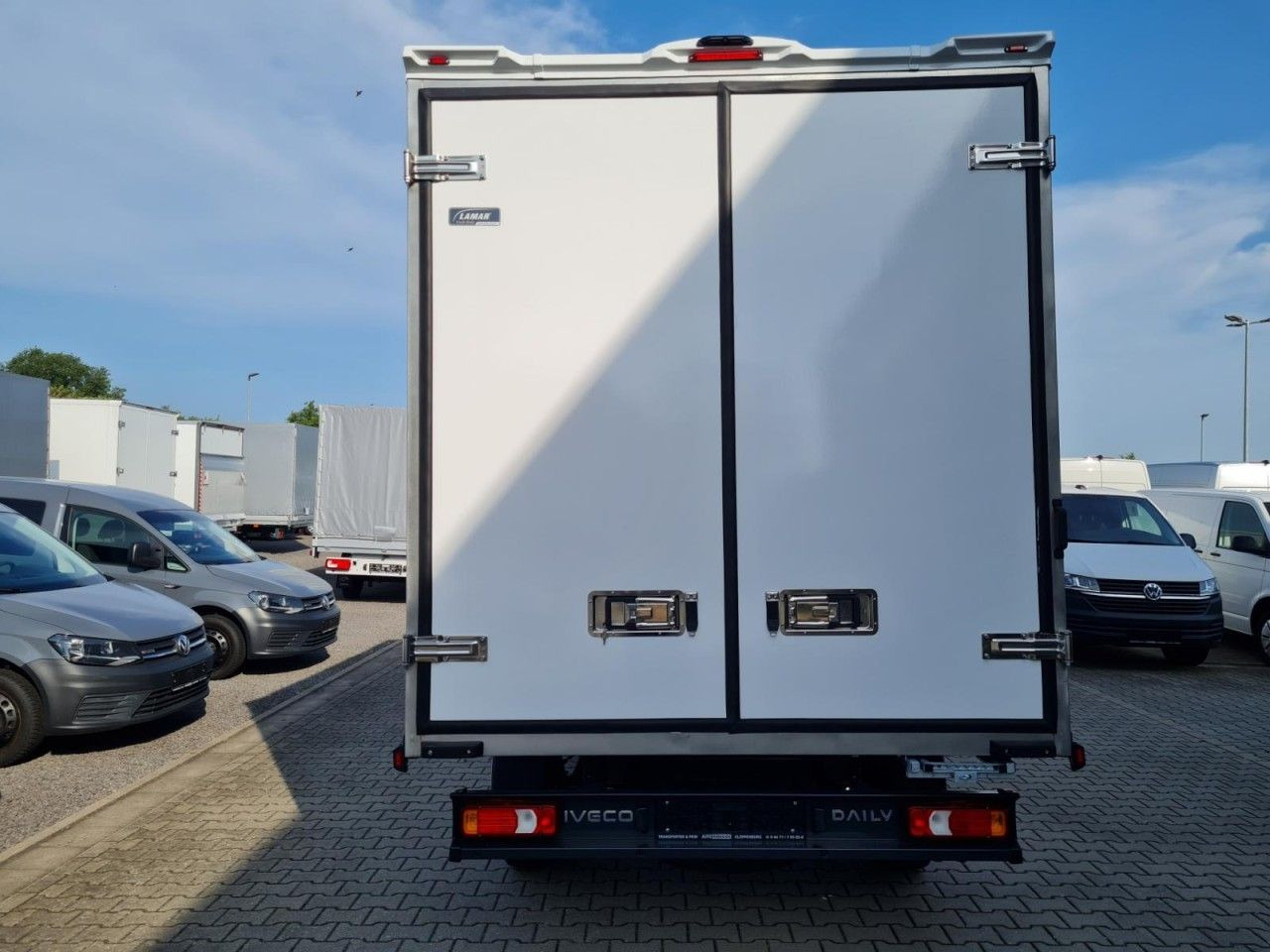 Iveco 35S 18 3.0 Koffer Hi Matic LM KLIMA KAMERA Navig - Xe tải nhỏ thùng kín: hình 5 Iveco 35S 18 3.0 Koffer Hi Matic LM KLIMA KAMERA Navig - Xe tải nhỏ thùng kín: hình 5