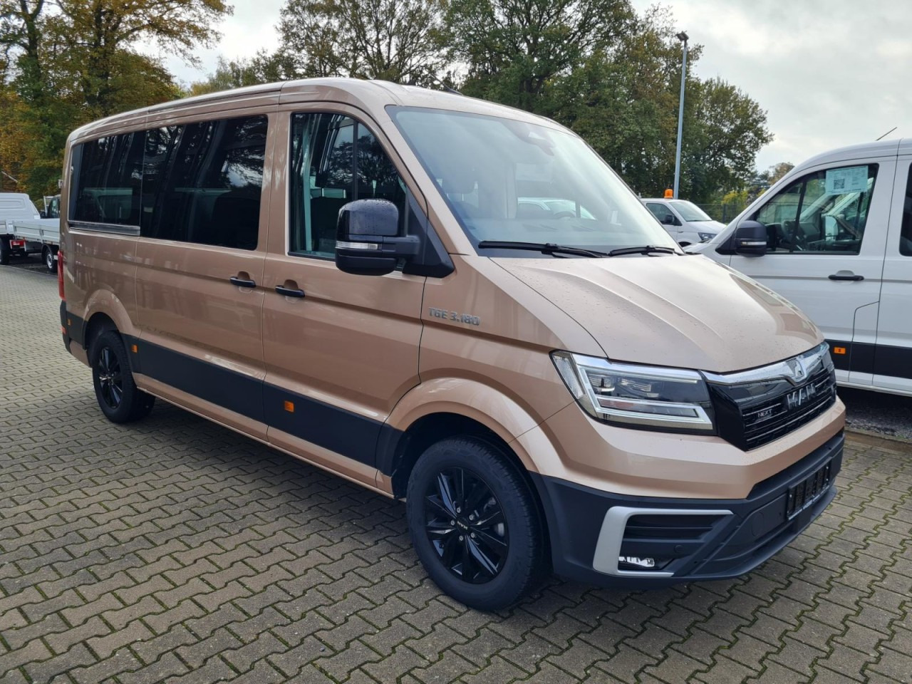 MAN Man TGE 3.180 TDi Kombi 9 Sitze ALU KAMERA LED LEDER Sonderumbau - Xe bus mini, Xe van chở khách: hình 3 MAN Man TGE 3.180 TDi Kombi 9 Sitze ALU KAMERA LED LEDER Sonderumbau - Xe bus mini, Xe van chở khách: hình 3