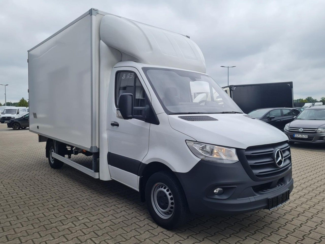 Mercedes-Benz Sprinter 315 CDI Koffer RWD KLIMA TEMPOMAT RWD - Xe tải nhỏ thùng kín: hình 3 Mercedes-Benz Sprinter 315 CDI Koffer RWD KLIMA TEMPOMAT RWD - Xe tải nhỏ thùng kín: hình 3