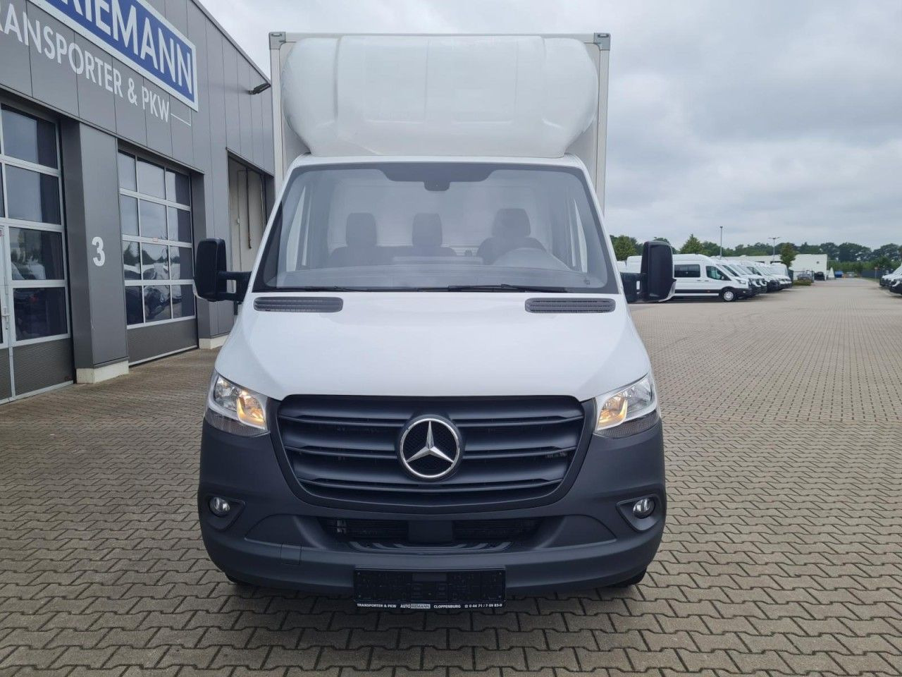 Mercedes-Benz Sprinter 315 CDI Koffer RWD KLIMA TEMPOMAT RWD - Xe tải nhỏ thùng kín: hình 2 Mercedes-Benz Sprinter 315 CDI Koffer RWD KLIMA TEMPOMAT RWD - Xe tải nhỏ thùng kín: hình 2