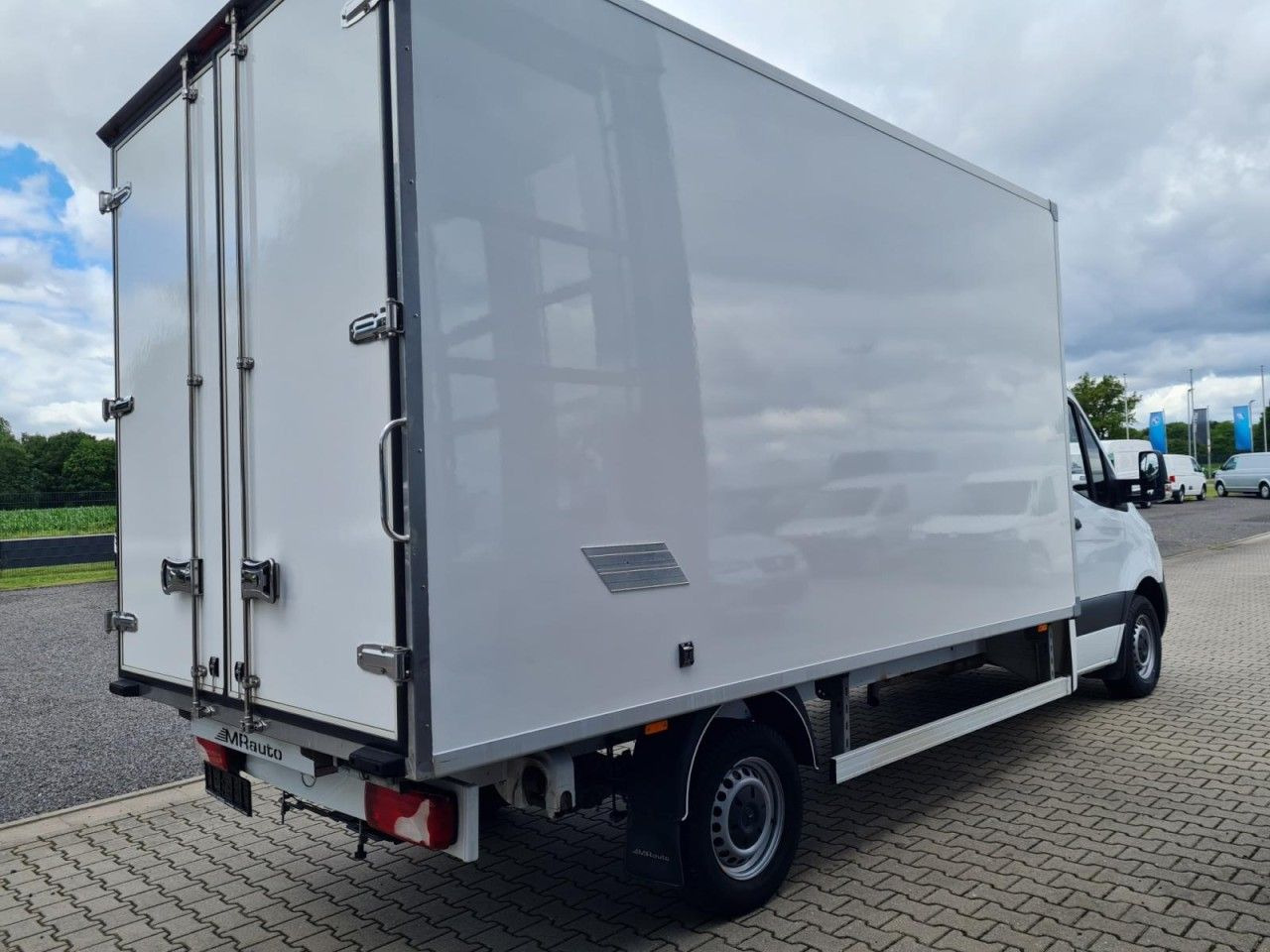 Mercedes-Benz Sprinter 315 CDI Möbel Koffer RWD KLIMA TEMPOMAT - Xe tải nhỏ thùng kín: hình 4 Mercedes-Benz Sprinter 315 CDI Möbel Koffer RWD KLIMA TEMPOMAT - Xe tải nhỏ thùng kín: hình 4